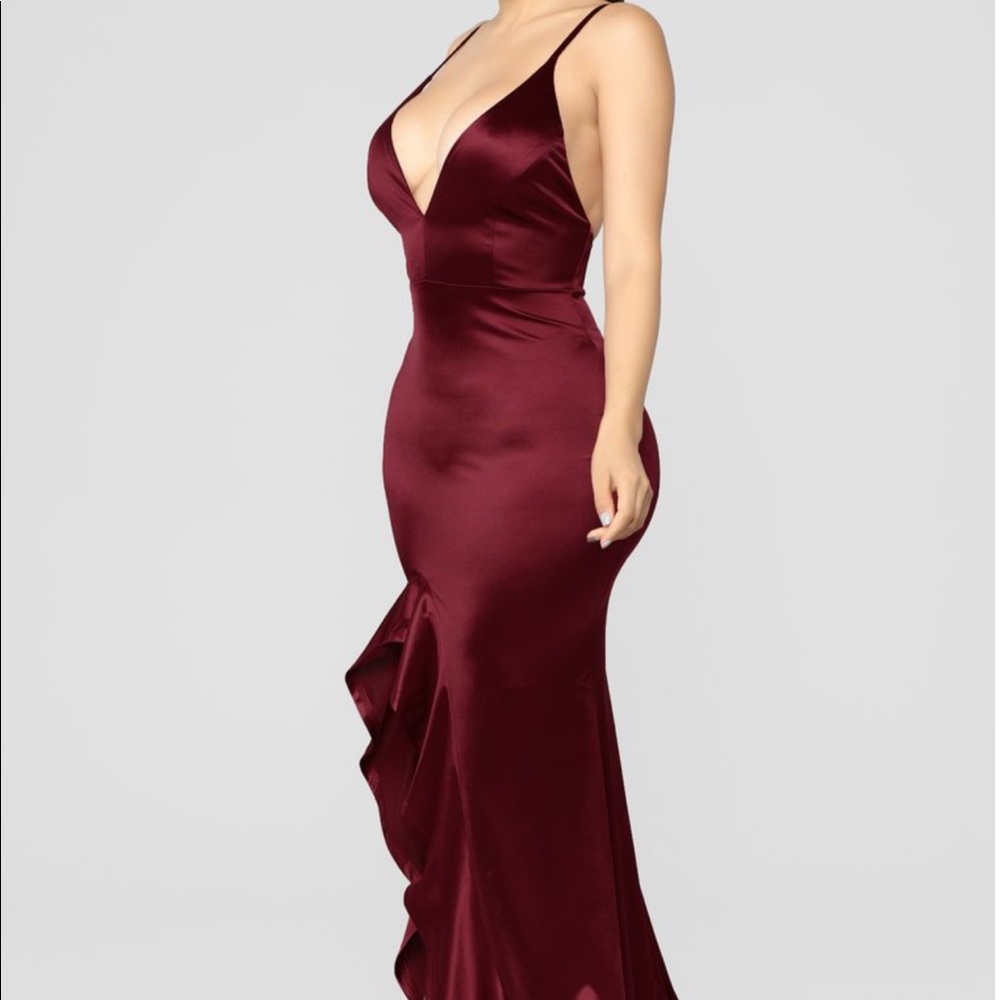 Perfect For Weddings NEVER BEEN WORN*